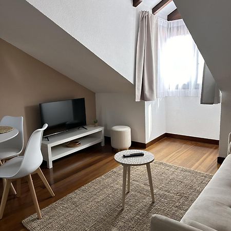 Apartamentos Val De 코밀라스 외부 사진