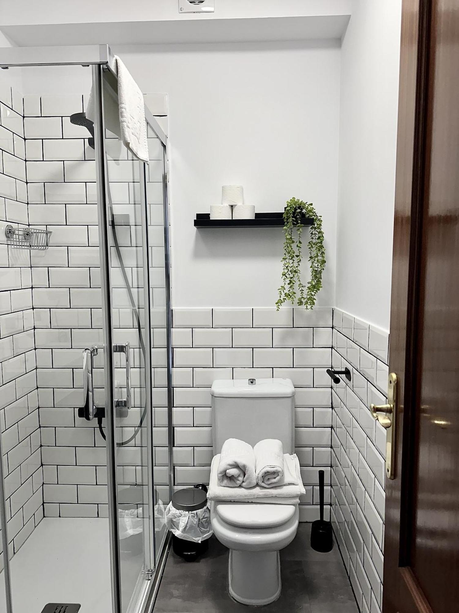 Apartamentos Val De 코밀라스 외부 사진