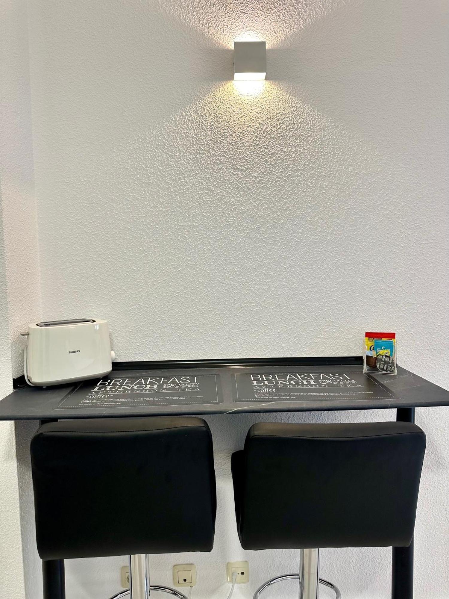 Apartamentos Val De 코밀라스 외부 사진