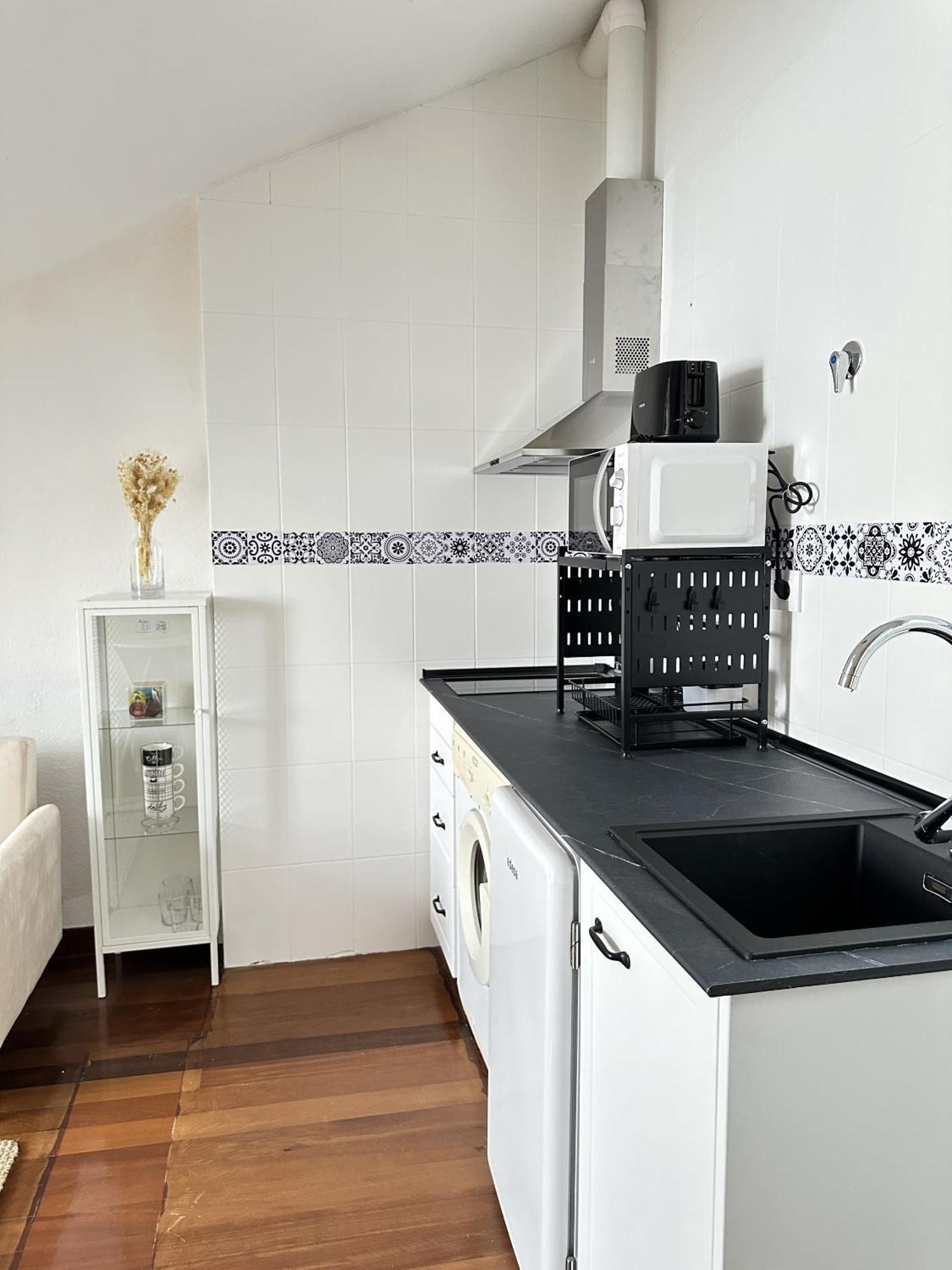 Apartamentos Val De 코밀라스 외부 사진